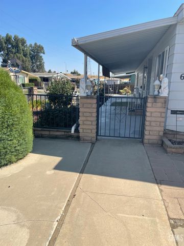 400 E Roberts Lane 68, Bakersfield, CA 93308