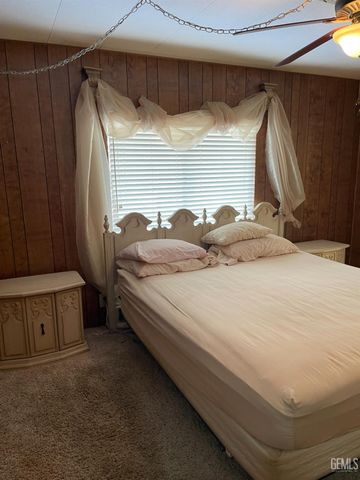 400 E Roberts Lane 68, Bakersfield, CA 93308