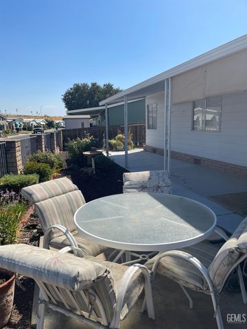 400 E Roberts Lane 68, Bakersfield, CA 93308