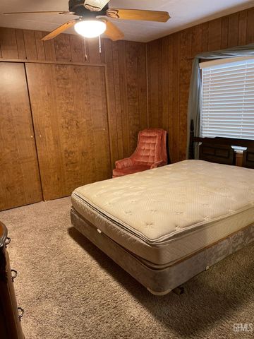 400 E Roberts Lane 68, Bakersfield, CA 93308