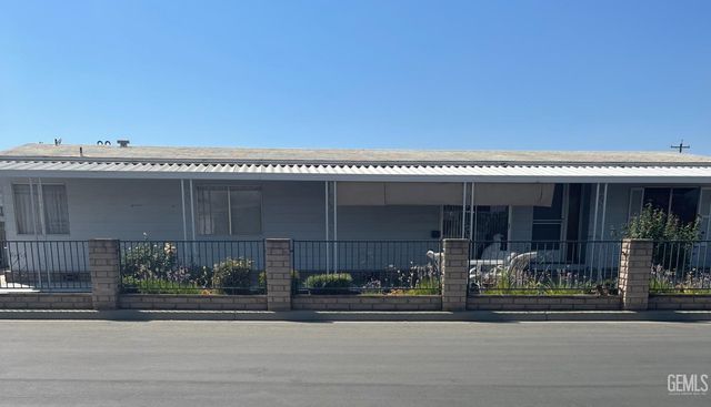 400 E Roberts Lane 68, Bakersfield, CA 93308