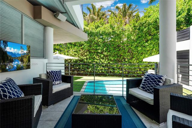 548 Fernwood Rd 548, Key Biscayne, FL 33149