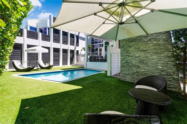 548 Fernwood Rd 548, Key Biscayne, FL 33149