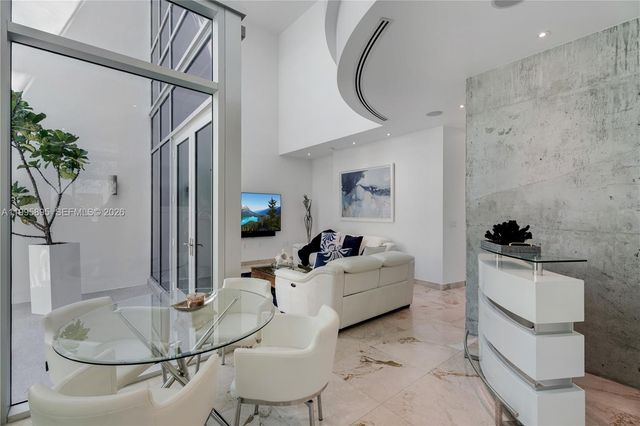 548 Fernwood Rd 548, Key Biscayne, FL 33149