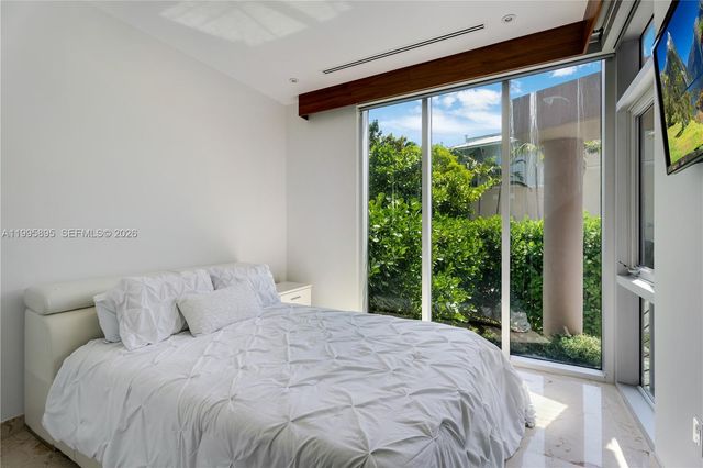 548 Fernwood Rd 548, Key Biscayne, FL 33149