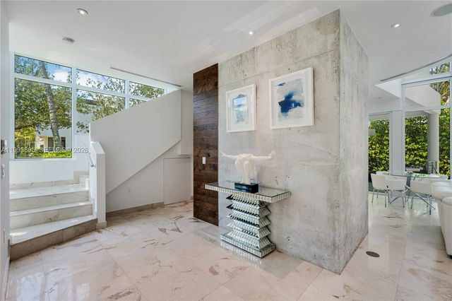 548 Fernwood Rd 548, Key Biscayne, FL 33149