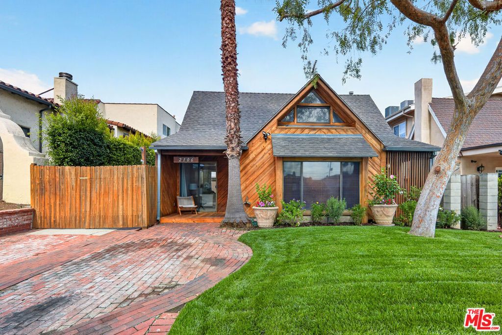 2106 Prosser Avenue, Los Angeles, CA 90025 — exterior