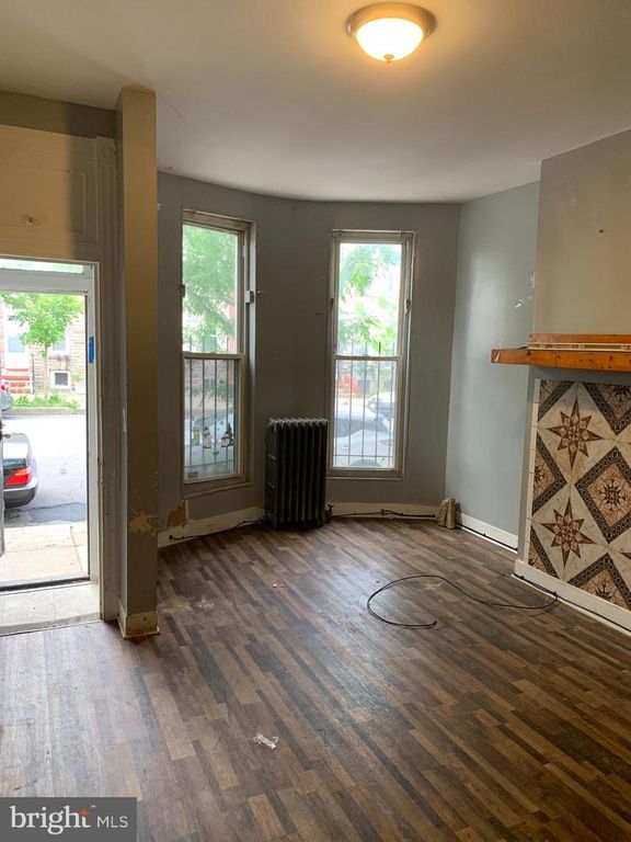 Image 3 of property listing at 2432 E LAFAYETTE AVE, Baltimore, MD 21213