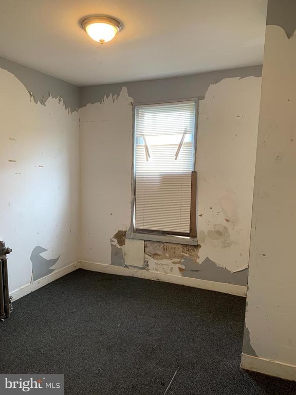 Image 9 of property listing at 2432 E LAFAYETTE AVE, Baltimore, MD 21213