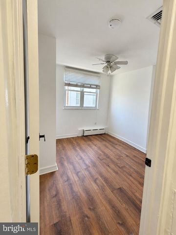 2419 S GARNET ST, Philadelphia, PA 19145