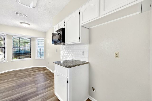 3216 Preston Dr, Midland, TX 79707