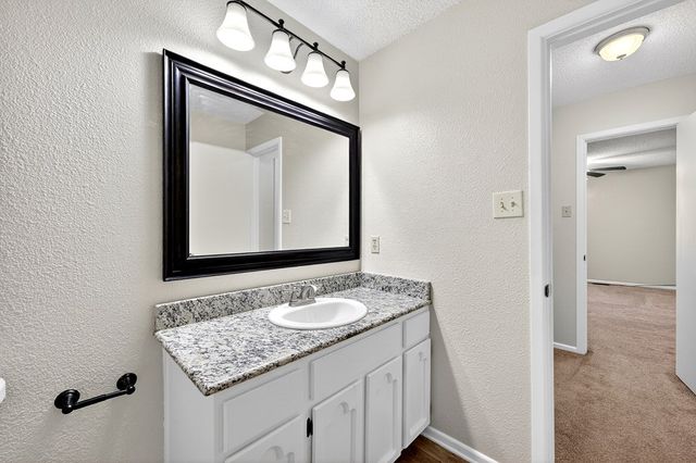 3216 Preston Dr, Midland, TX 79707