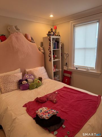 65 Sherwood Place 65, Greenwich, CT 06830