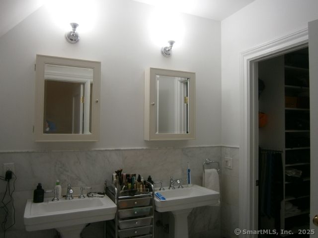 65 Sherwood Place 65, Greenwich, CT 06830