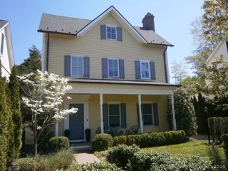 65 Sherwood Place 65, Greenwich, CT 06830
