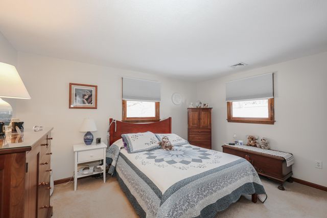 14 Loren Road, Salem, NH 03079