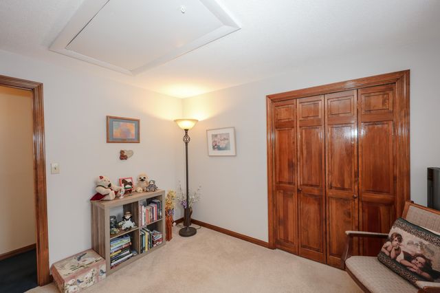 14 Loren Road, Salem, NH 03079