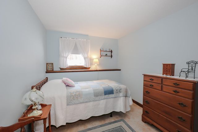 14 Loren Road, Salem, NH 03079