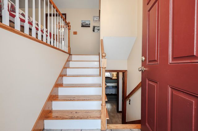 14 Loren Road, Salem, NH 03079