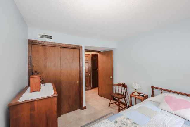 14 Loren Road, Salem, NH 03079