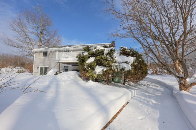 14 Loren Road, Salem, NH 03079