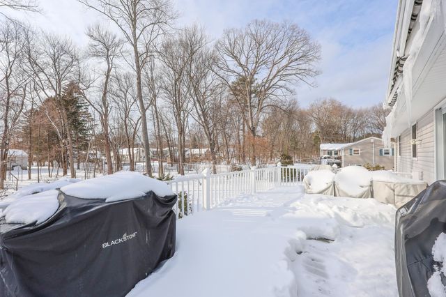 14 Loren Road, Salem, NH 03079