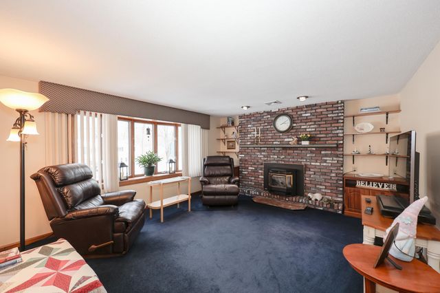 14 Loren Road, Salem, NH 03079