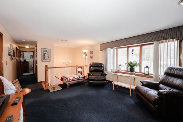 14 Loren Road, Salem, NH 03079