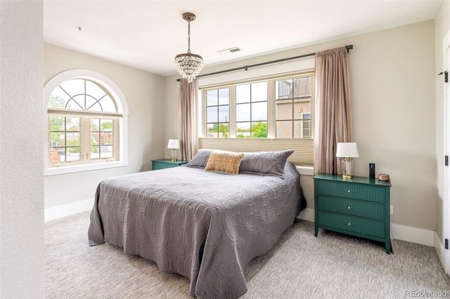 948 S Pearl Street 101, Denver, CO 80209
