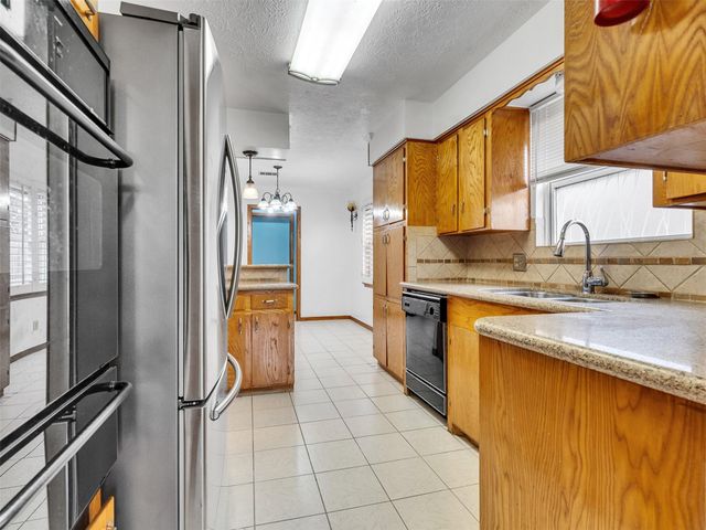 1707 Blackburn Drive, Pasadena, TX 77502