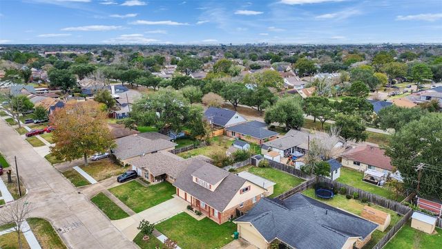 1707 Blackburn Drive, Pasadena, TX 77502