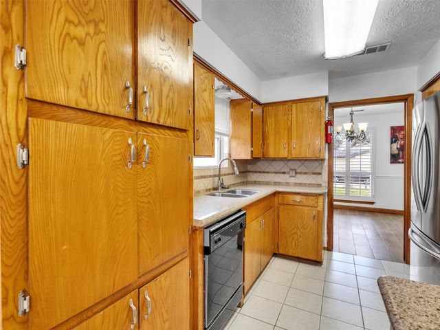 1707 Blackburn Drive, Pasadena, TX 77502