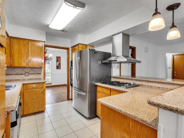 1707 Blackburn Drive, Pasadena, TX 77502