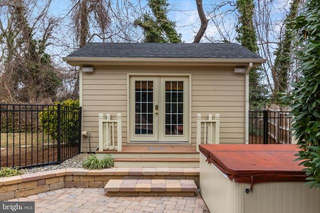 218 LEES LN, Edgewater, MD 21037