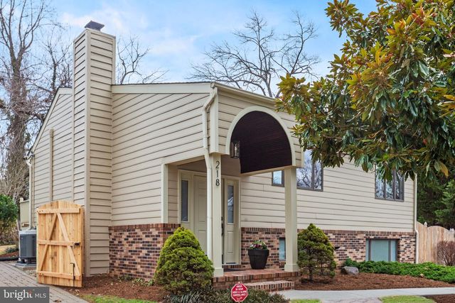 218 LEES LN, Edgewater, MD 21037