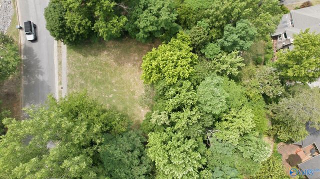 3033 Box Canyon Road SE, Huntsville, AL 35803