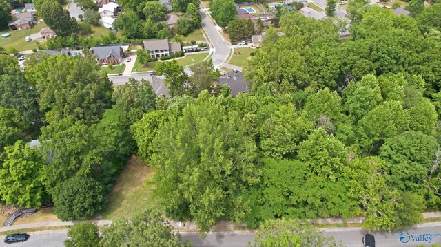 3033 Box Canyon Road SE, Huntsville, AL 35803