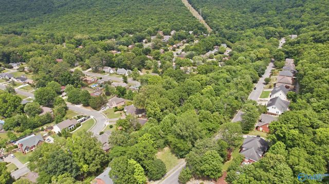 3033 Box Canyon Road SE, Huntsville, AL 35803