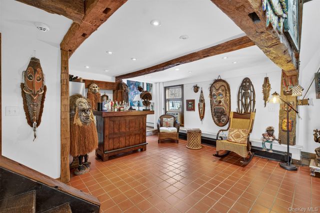 101 Drake Road, Pleasant Valley, NY 12569