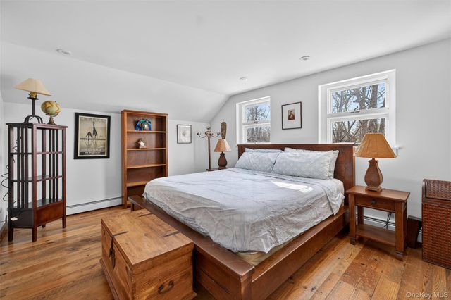 101 Drake Road, Pleasant Valley, NY 12569