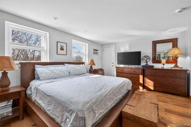 101 Drake Road, Pleasant Valley, NY 12569