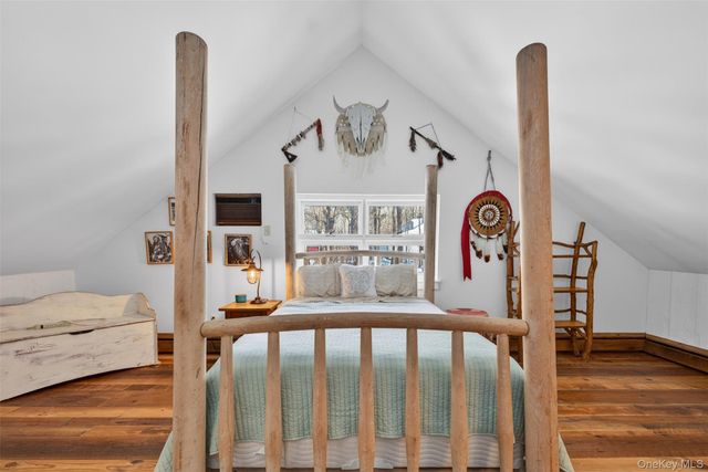 101 Drake Road, Pleasant Valley, NY 12569