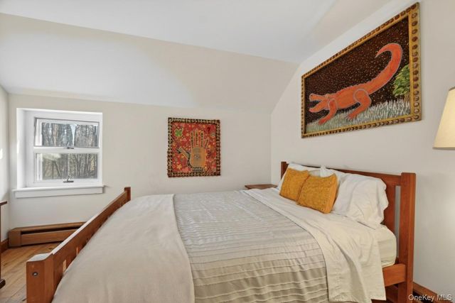 101 Drake Road, Pleasant Valley, NY 12569