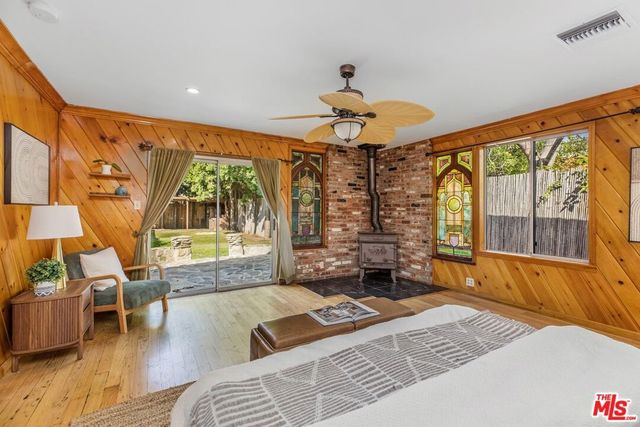 11261 Blix Street, North Hollywood, CA 91602