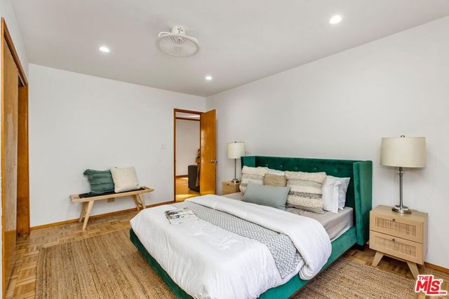 11261 Blix Street, North Hollywood, CA 91602