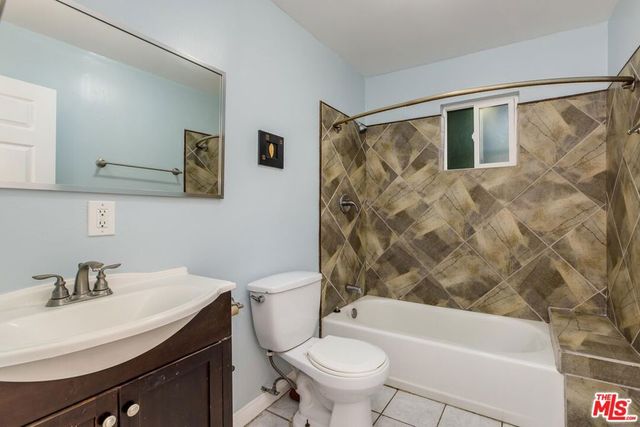 11261 Blix Street, North Hollywood, CA 91602