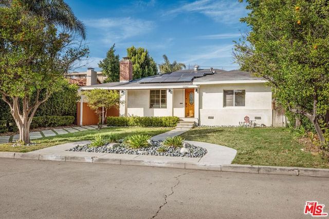 11261 Blix Street, North Hollywood, CA 91602