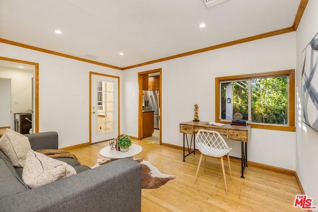 11261 Blix Street, North Hollywood, CA 91602