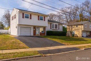 4 Estok Road, Edison, NJ 08817