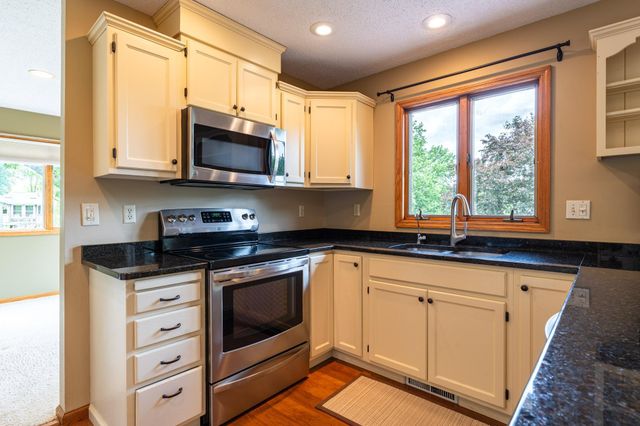 10829 160th Street E, Hastings, MN 55033